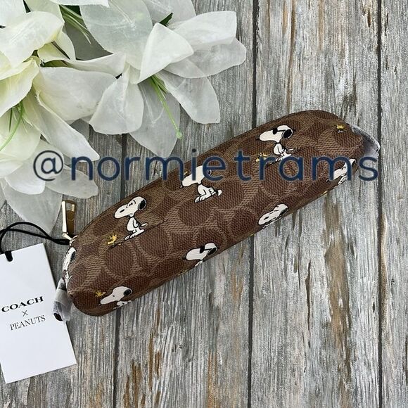 Coach X Peanuts Pencil Case In Signature Canvas With Snoopy Print Bag Purse - Picture 1 of 9